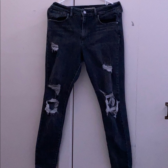 Distressed jeans - Picture 1 of 1